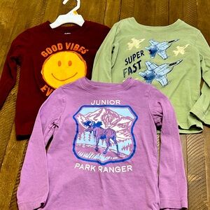 Long sleeve graphic tees